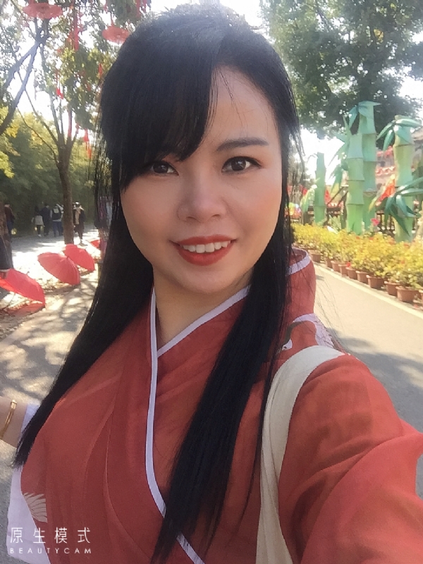 妮妮的第一张照片--成都相亲服务中心