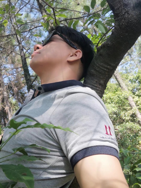 新丁的第一张照片--成都相亲服务中心