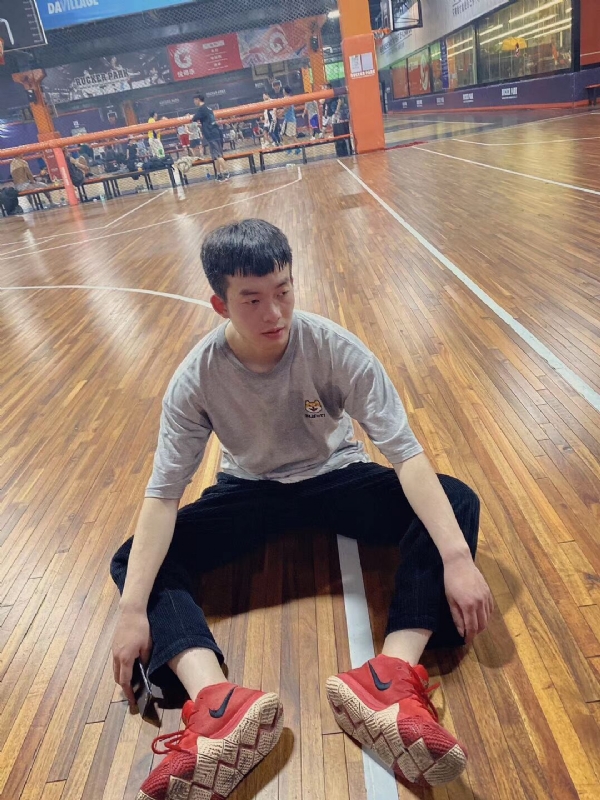 mjjeje的第一张照片--成都相亲服务中心