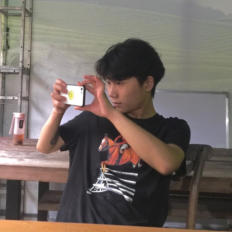 田逗逗的小时候的第一张照片--成都相亲服务中心