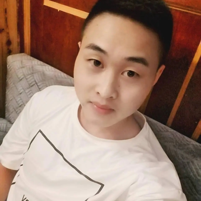 娃娃脸小爸爸的第二张照片--成都相亲服务中心