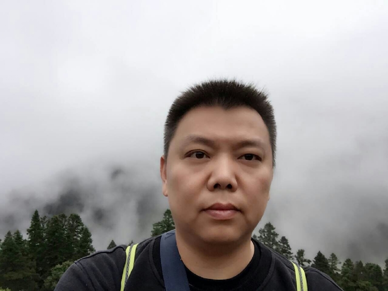 俊哥的第一张照片--成都相亲服务中心