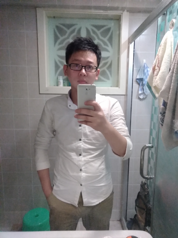 花谢魂伤的第一张照片--成都相亲服务中心