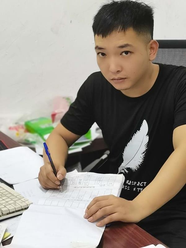 寻找另一伴的第一张照片--成都相亲服务中心