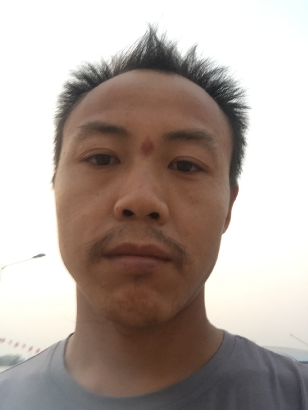 老曹的第一张照片--成都相亲服务中心