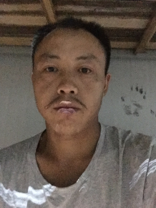 老曹的第二张照片--成都相亲服务中心