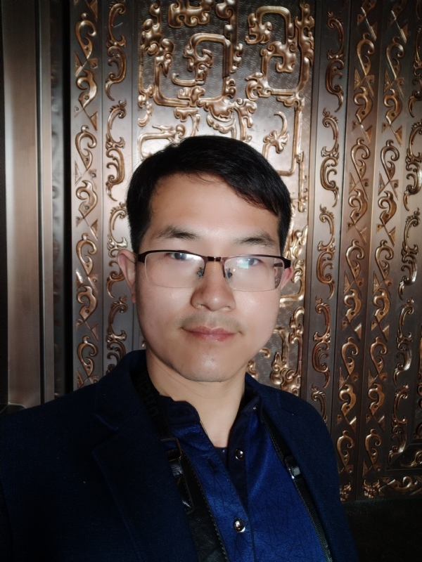 鹏鸟的第一张照片--成都相亲服务中心