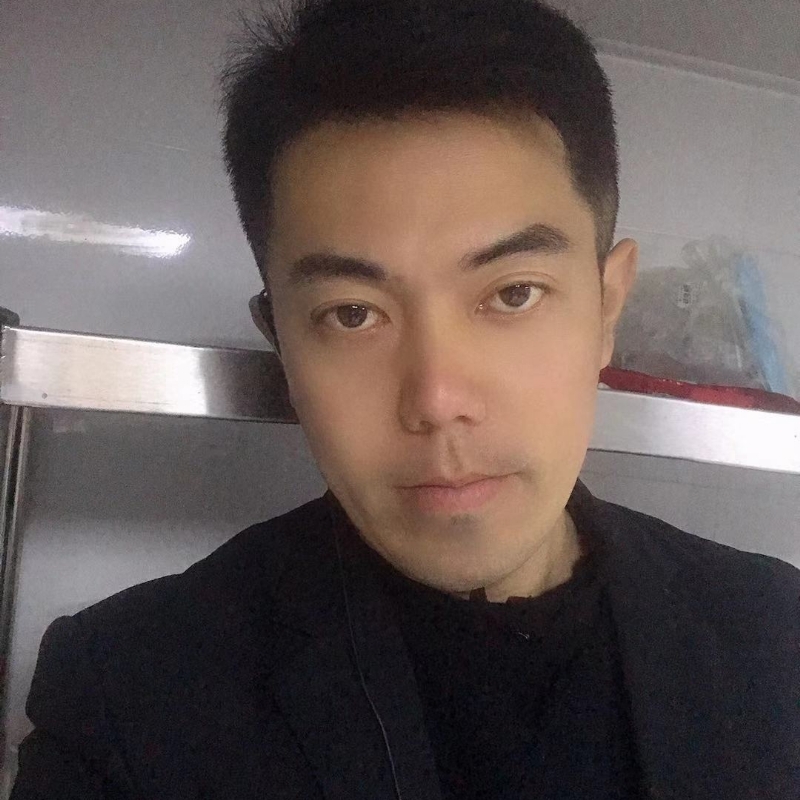 李龙的第二张照片--成都相亲服务中心