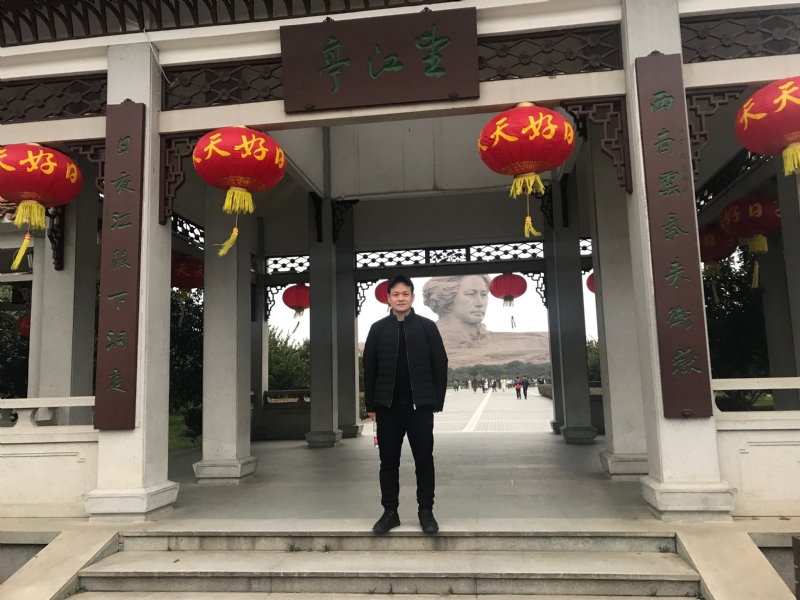风继续吹的第一张照片--成都相亲服务中心