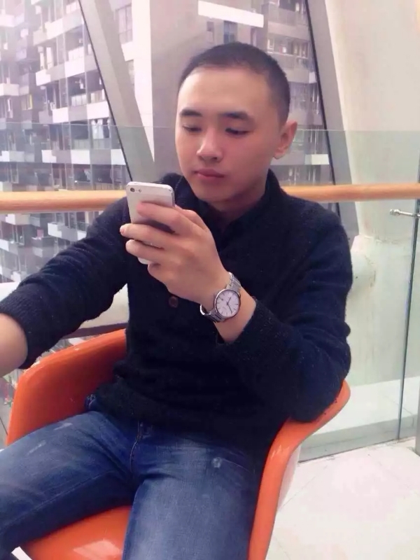 一个人的第一张照片--成都相亲服务中心