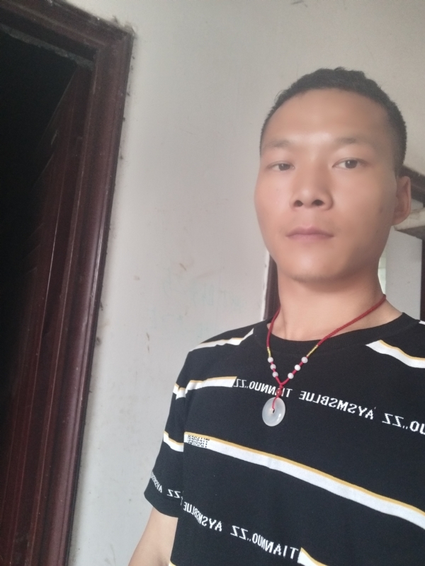 爱，请深爱的第二张照片--成都相亲服务中心