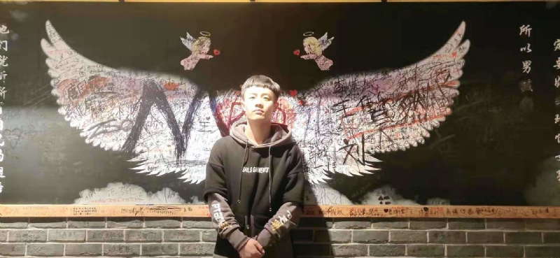 水彩画师的第一张照片--成都相亲服务中心