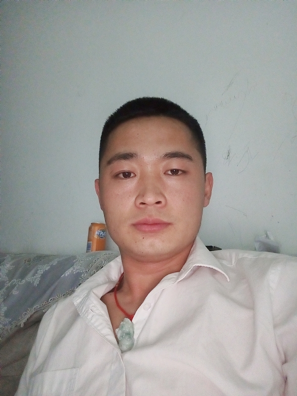 也许太年轻的第一张照片--成都相亲服务中心