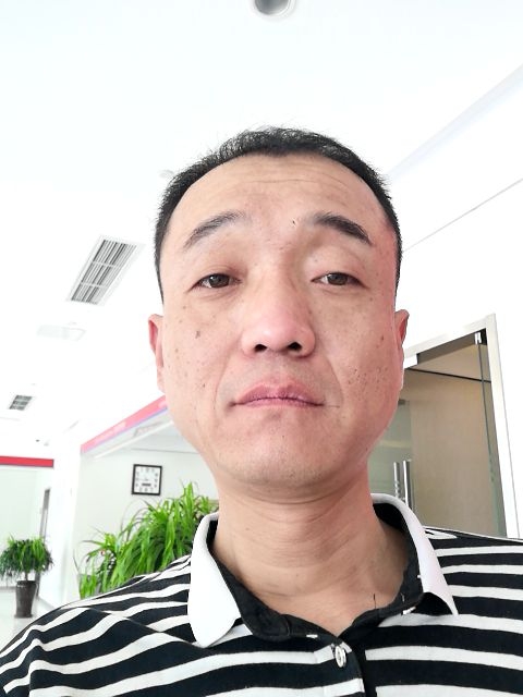 社会你的飞哥的第一张照片--成都相亲服务中心
