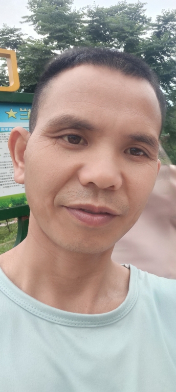 找个相爱的人结婚的第一张照片--成都相亲服务中心