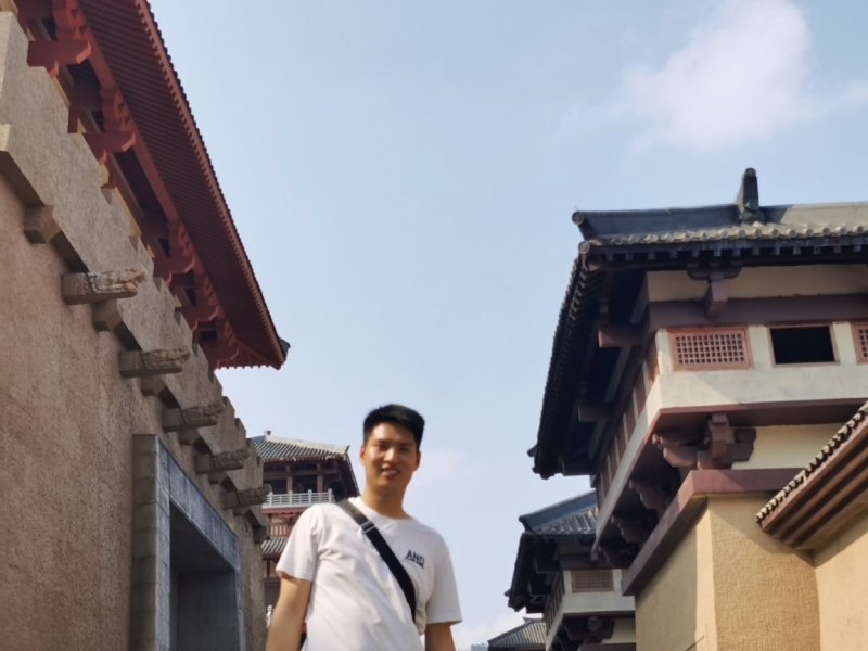 咸鱼不闲的第二张照片--成都相亲服务中心