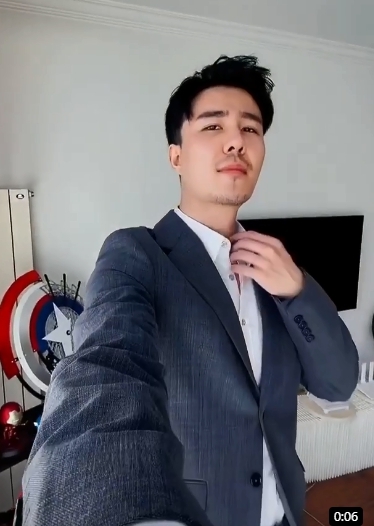 孤獨一郎的第一张照片--成都相亲服务中心