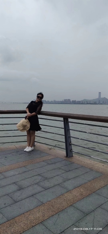 清秋的第一张照片--成都相亲服务中心