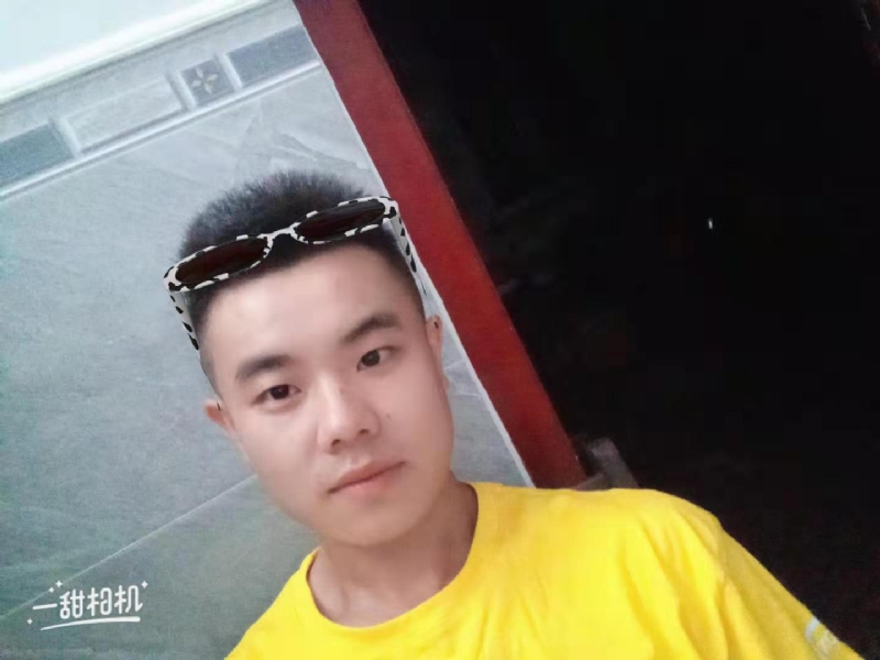 建国90周年的学渣的第一张照片--成都相亲服务中心