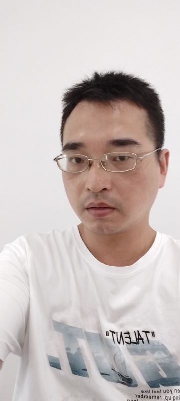 辉哥的第一张照片--成都相亲服务中心