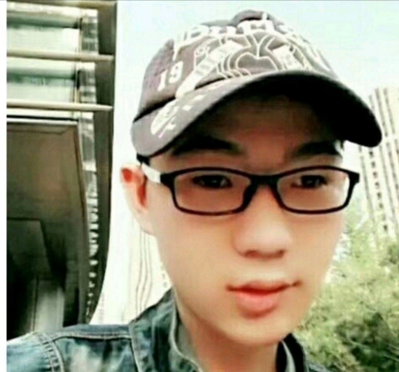 小霪虫的第三张照片--成都相亲服务中心
