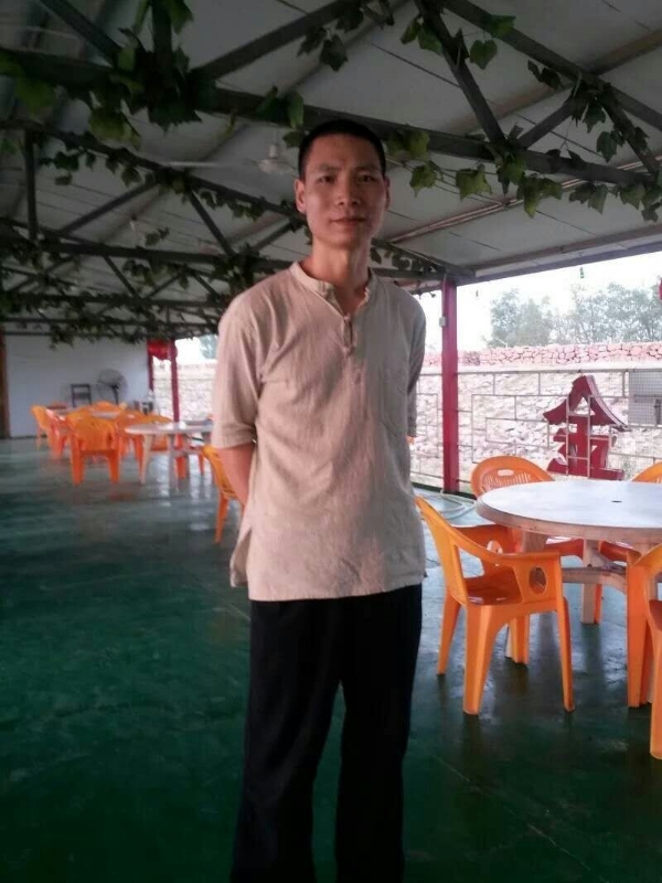 周哥的第三张照片--成都相亲服务中心