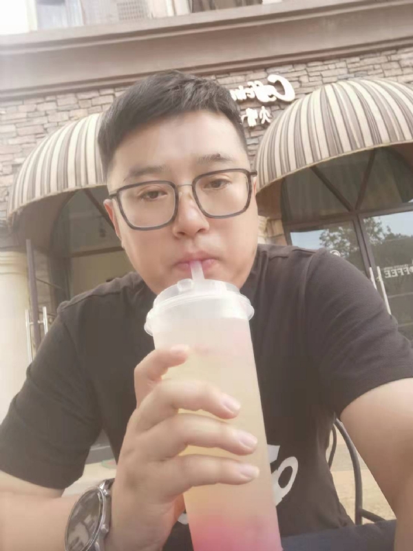 半旧情怀的第一张照片--成都相亲服务中心