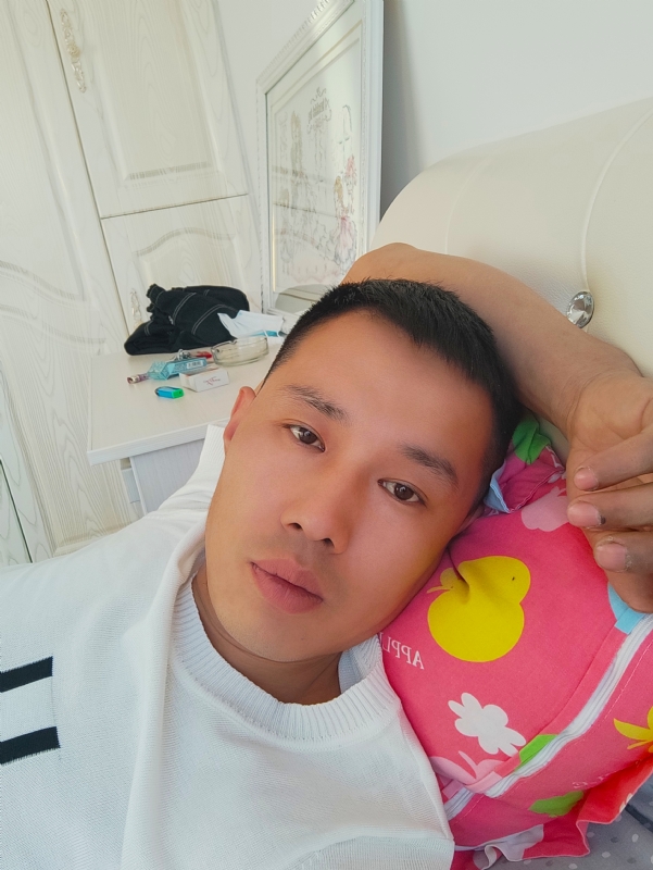 一个人的第一张照片--成都相亲服务中心
