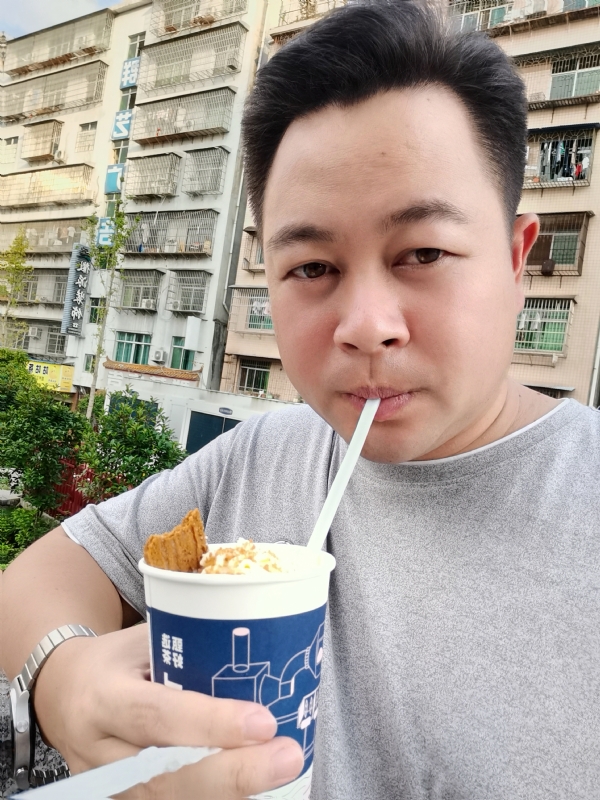K金o的第一张照片--成都相亲服务中心
