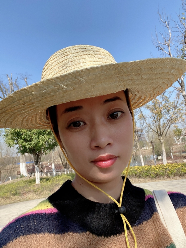 简单的第一张照片--成都相亲服务中心