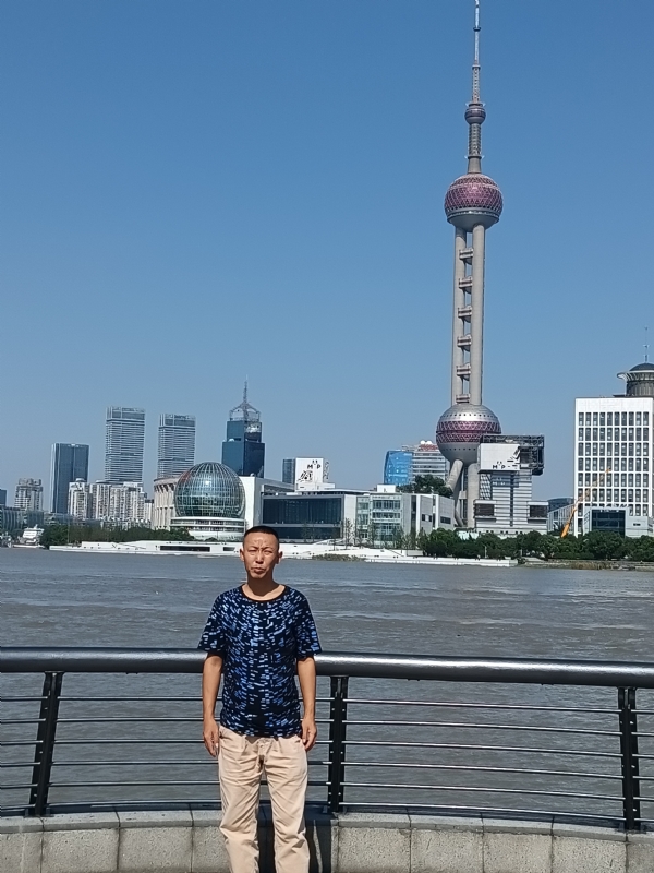 伪装浪漫的第一张照片--成都相亲服务中心