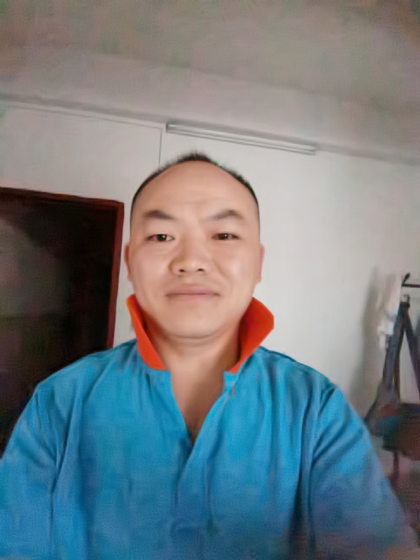 与子携老的第四张照片--成都相亲服务中心