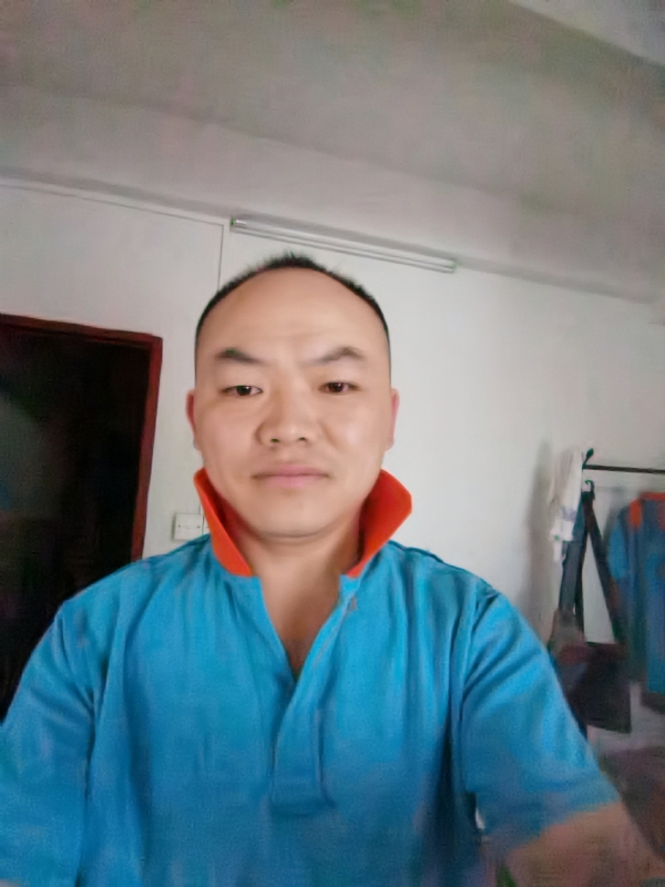 与子携老的第五张照片--成都相亲服务中心