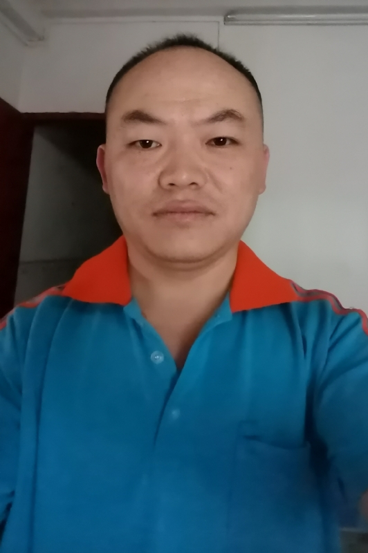 与子携老的第八张照片--成都相亲服务中心