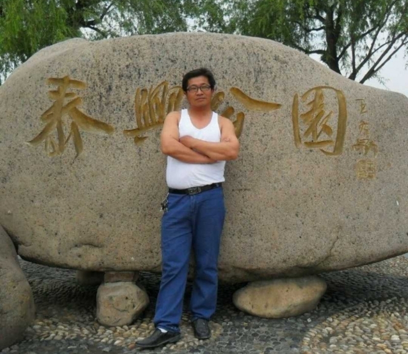 黑哥的第一张照片--成都相亲服务中心