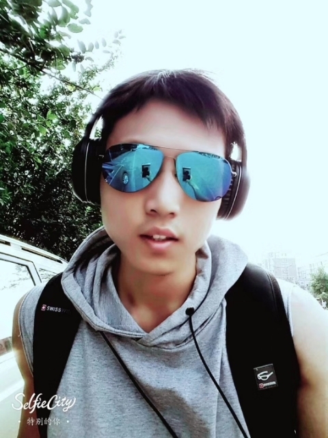 失意的人的第一张照片--成都相亲服务中心