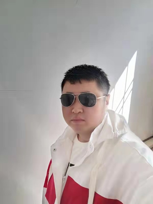 大漠叔叔的第一张照片--成都相亲服务中心