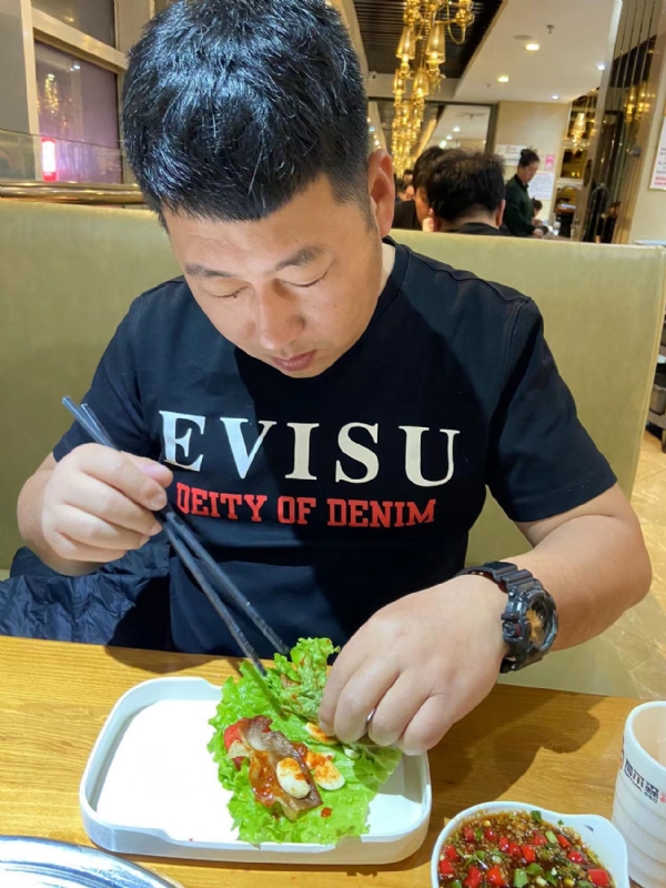 砒霜的第一张照片--成都相亲服务中心