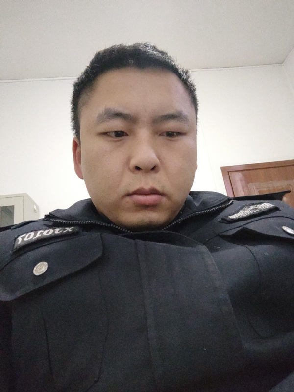 好纠结的第一张照片--成都相亲服务中心