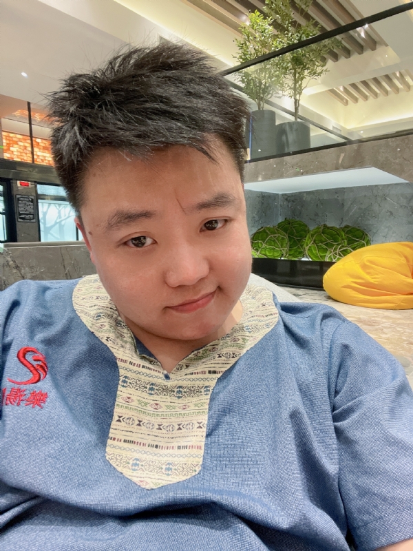 小恶魔的第一张照片--成都相亲服务中心