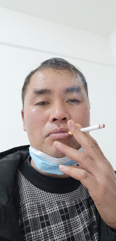 龙心的第一张照片--成都相亲服务中心