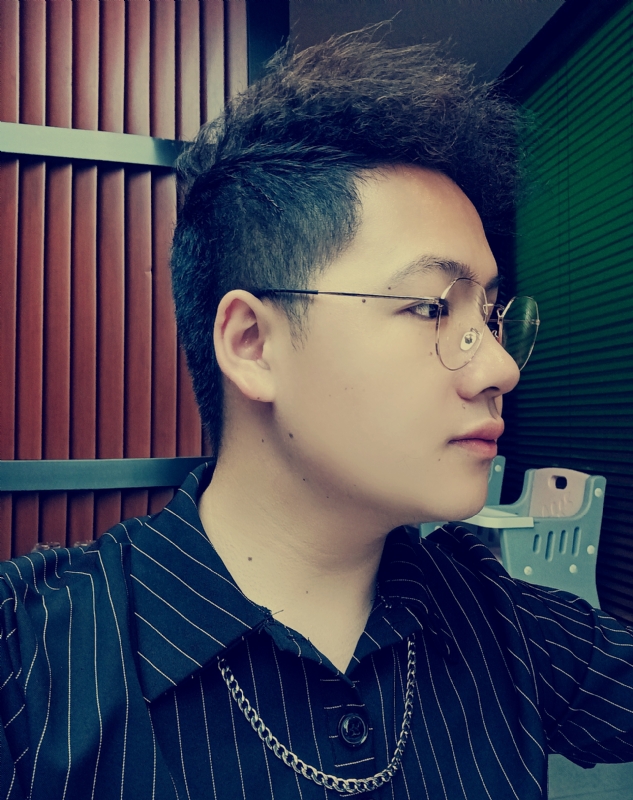 等风的人的第二张照片--成都相亲服务中心