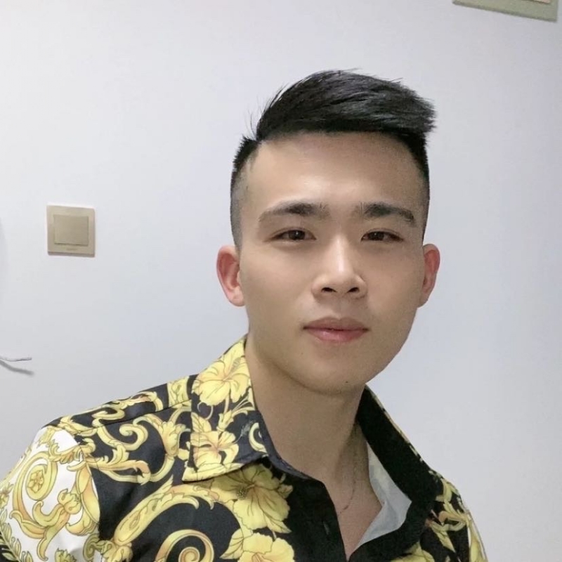 迷彩冲锋衣的第一张照片--成都相亲服务中心