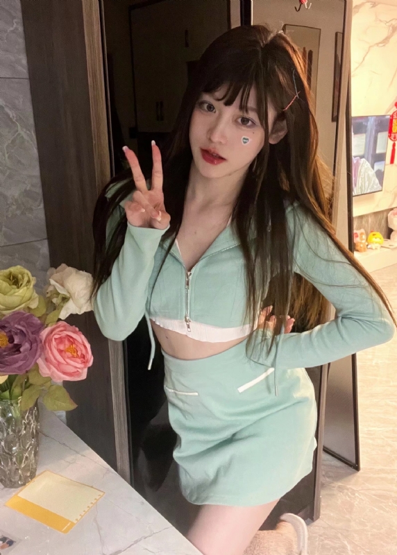 丹Dan的第一张照片--成都相亲服务中心
