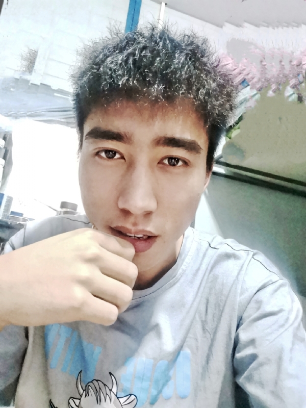 未来可期的第一张照片--成都相亲服务中心