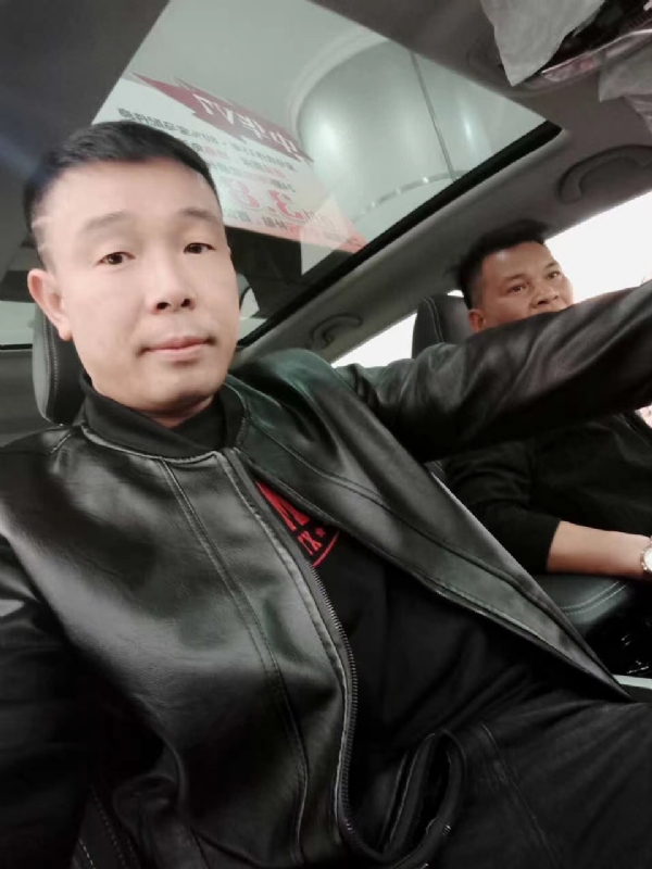 醉红尘的第一张照片--成都相亲服务中心