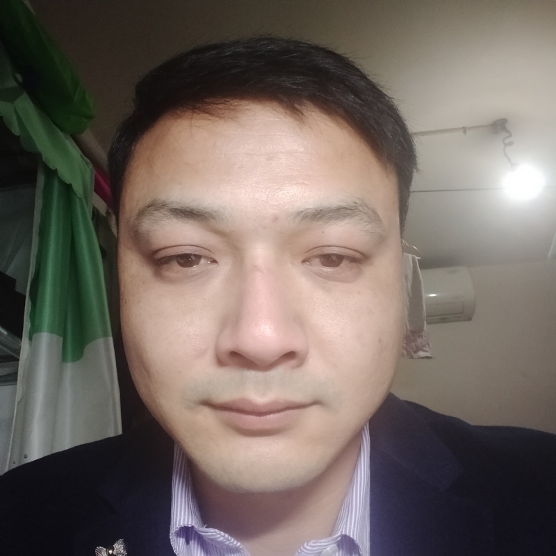 诸先生的第一张照片--成都相亲服务中心