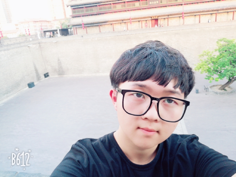 白夜行中人的第三张照片--成都相亲服务中心