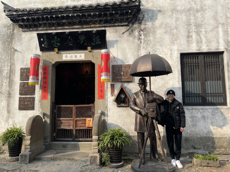 喝可乐的猫的第一张照片--成都相亲服务中心