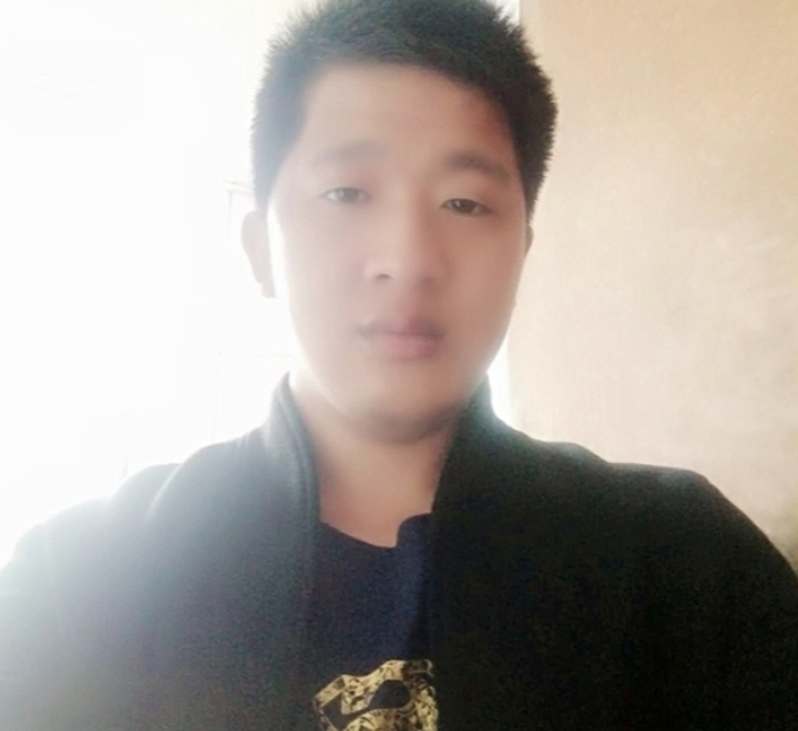 形影不离的第一张照片--成都相亲服务中心